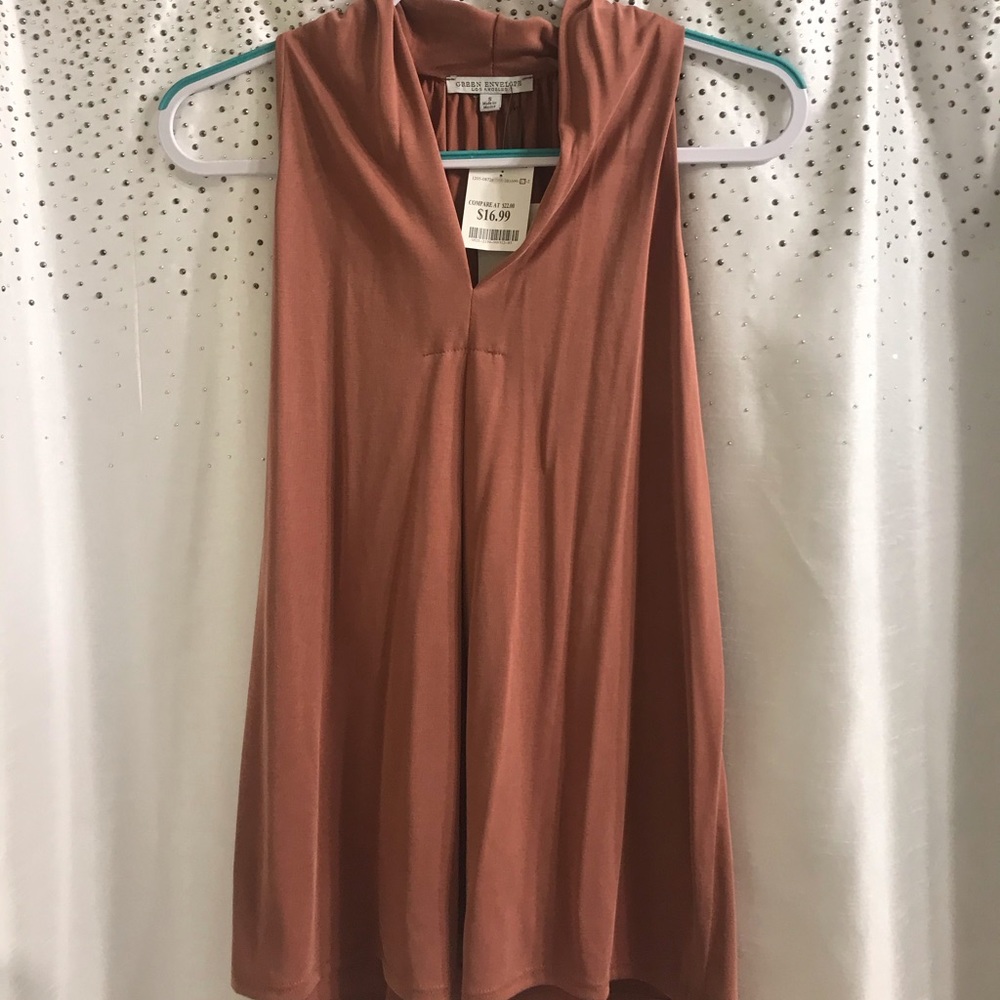 Sleeveless blouse